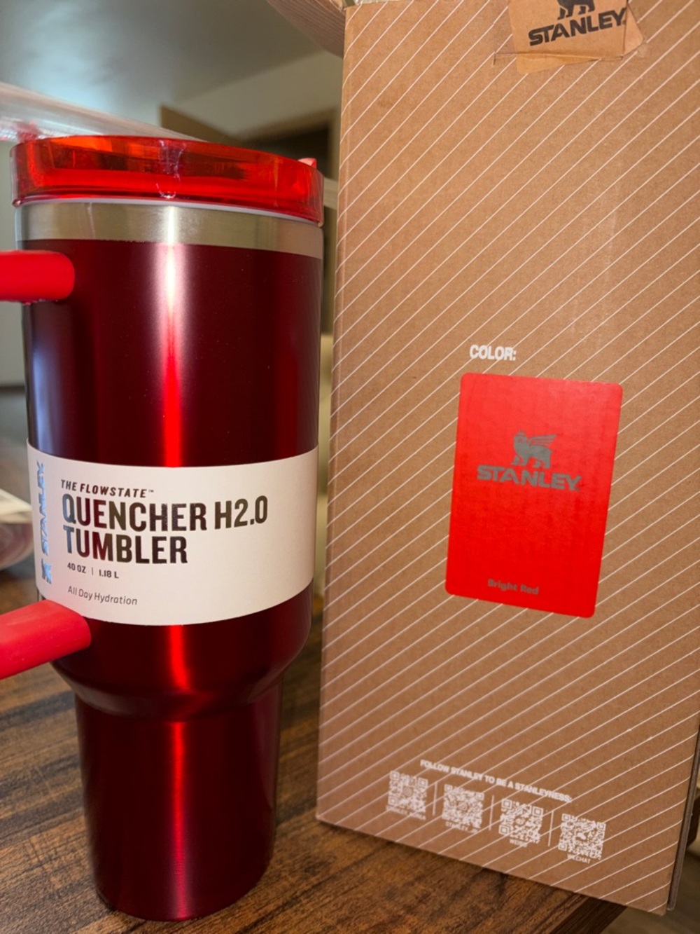Stanley Bright Red Quencher H2.0 Travel Tumbler with Matching Lid